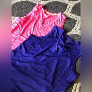 *Bundle* 2 athletic sleeveless activewear tanks
